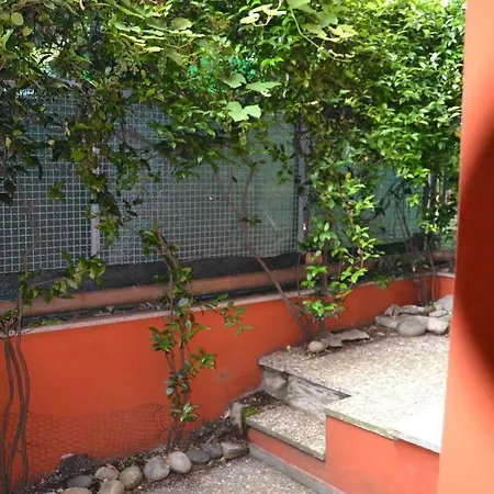In Front Of Lake Como * בלביו
