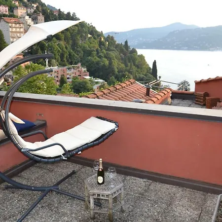 In Front Of Lake Como * בלביו